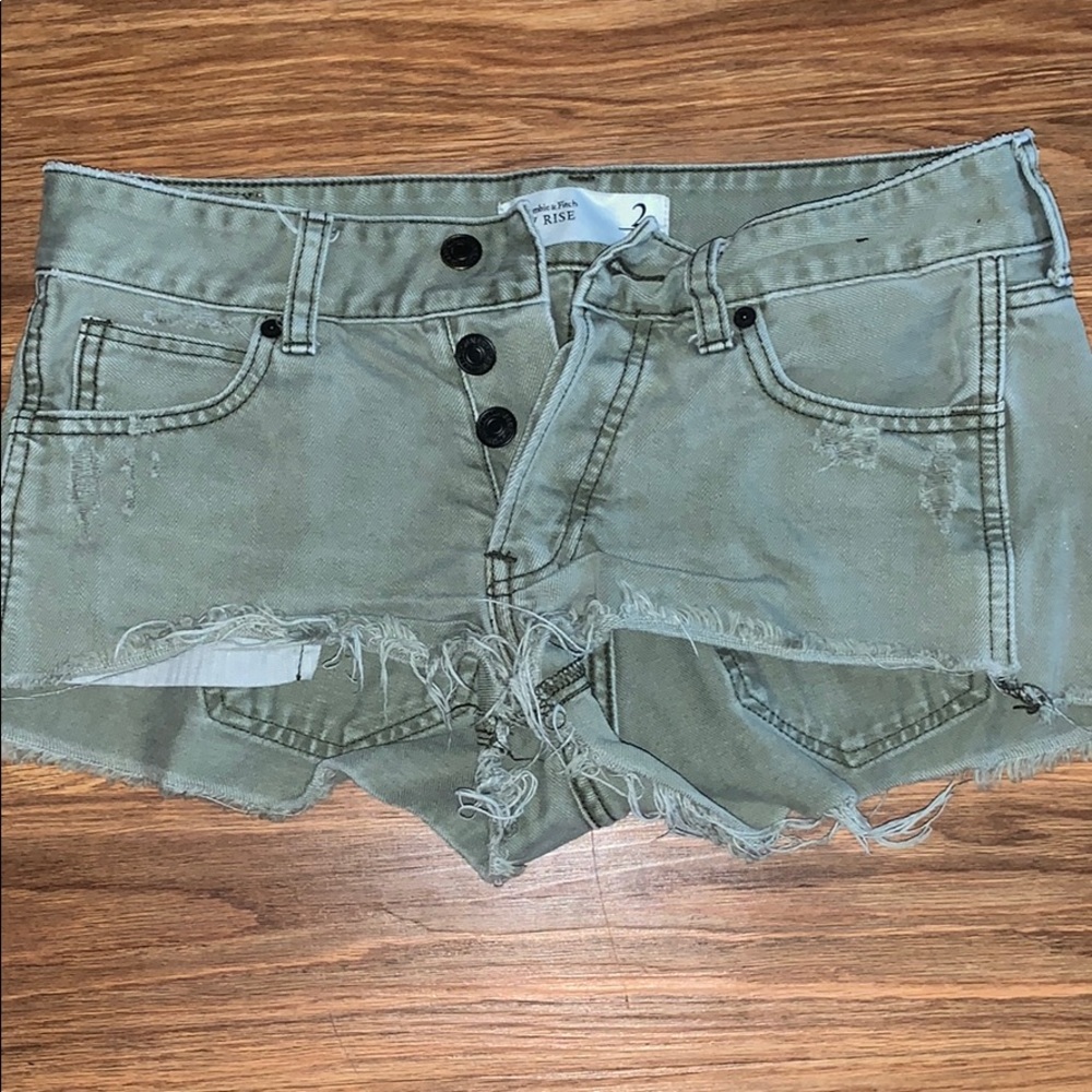 Abercrombie low rise shorts